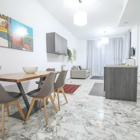 Municipio Apartment *